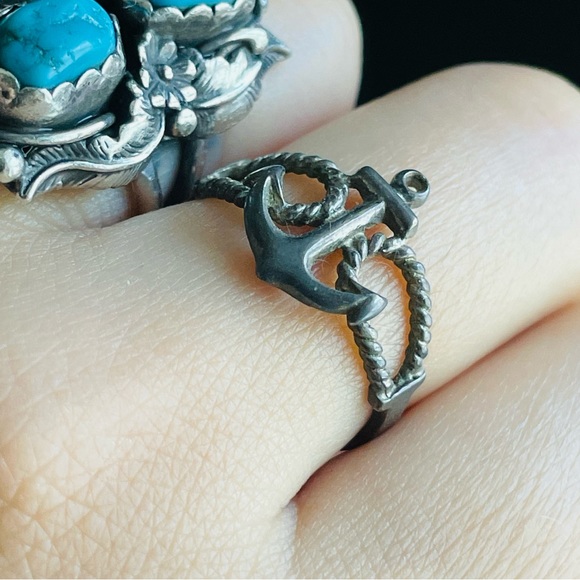 Vintage Sterling silver sailor Anchor Rope Ring - Picture 9 of 11